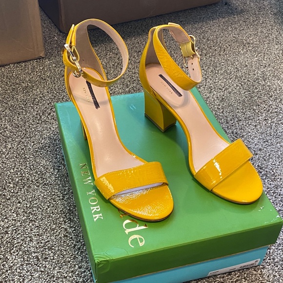 kate spade Shoes - Kate Spade Susane Crinkle Patent Marigold Bright Yellow Sandals Size 8